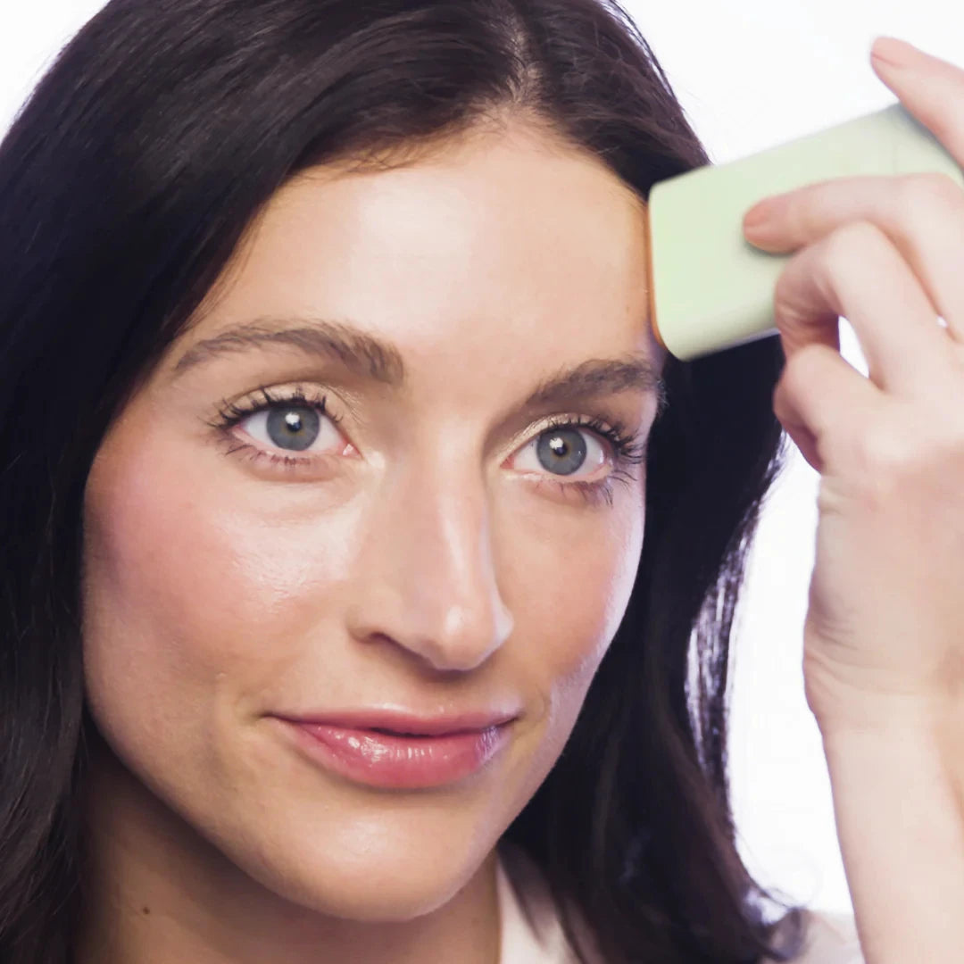 Iluminador en Barra 2 en 1 – Maquillaje Multiusos de Larga Duración