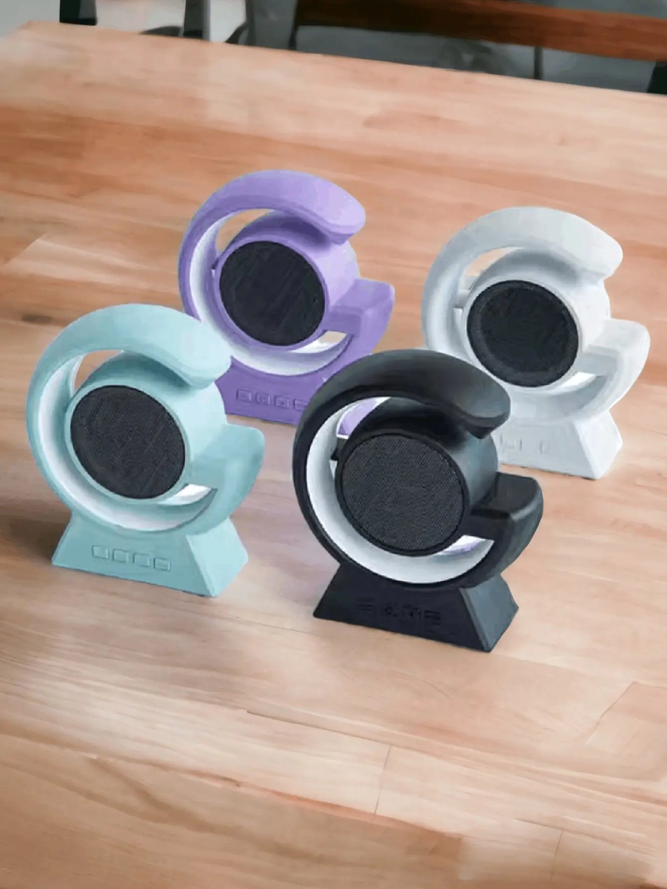 Mini Altavoz Inalámbrico con Carga Inalámbrica y Luz Ambiental – Lámpara